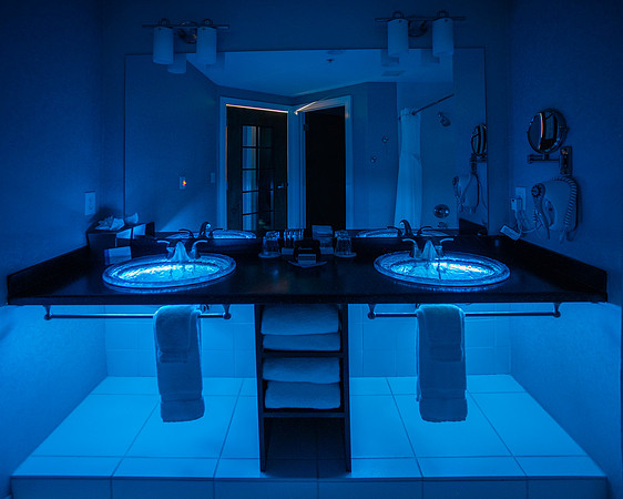 Blue sink_5621 sm