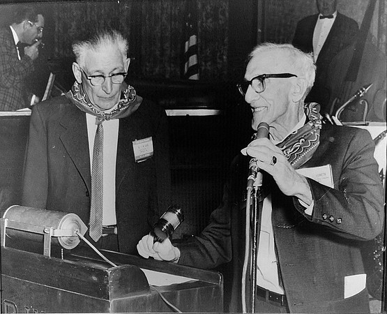 HHHoweth gavel_6038
