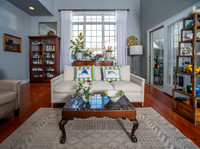 DH7_9637 Tom Cottage living room1
