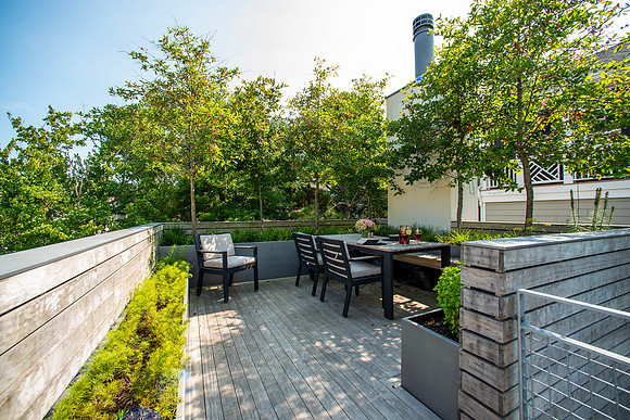DH0_9498 outdoor deck