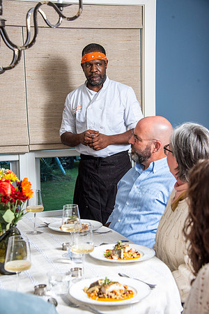 DH7_0161 dinner