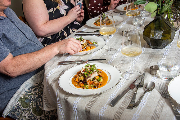 DH7_0144 dinner