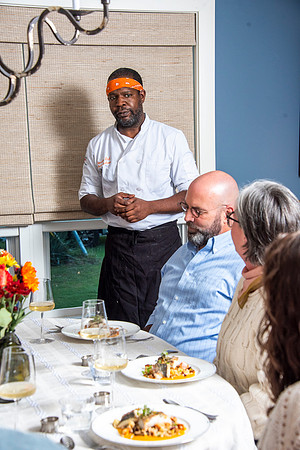DH7_0160 dinner