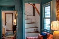 DH7_9229 stairway