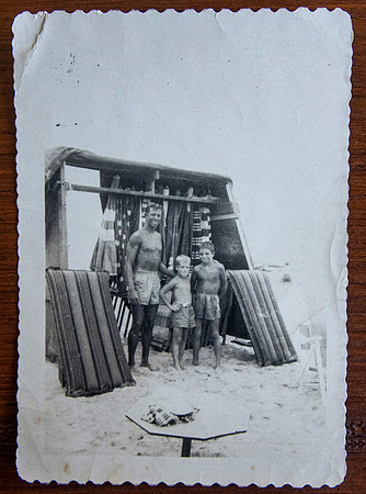 DH7_2583Lynam sample of an early shack