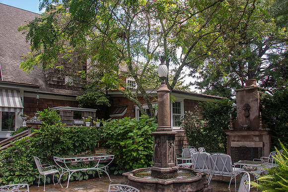 DH0_8094 Patio